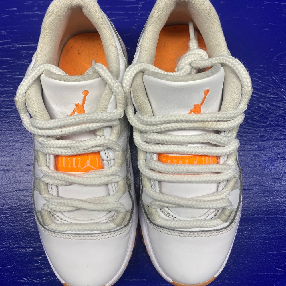 Jordan 11 low white and orange size 13C pre own